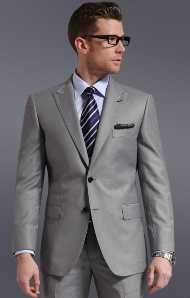 Buy Bespoke Men's Suit in Dubai - Silky.ae