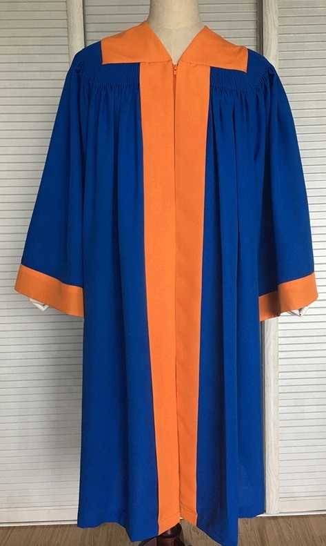 Graduation Gown & Cap Dubai